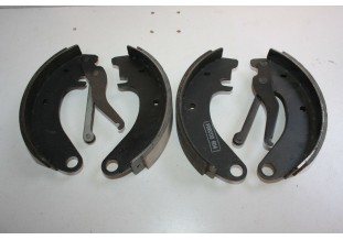 JEU DE MACHOIRS DE FREINS AV / AR?? FERODO 1002...CITROEN 3CV AMI 6/8 Dyane 6