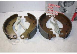 JEU DE MACHOIRES DE FREIN AV FERODO FSB050...POUR AMI 6/8 DYANE 6 MEHARI 3CV AK