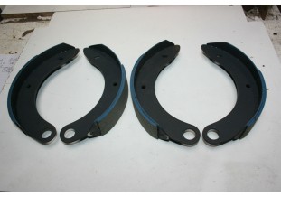 JEU DE MACHOIRES DE FREIN ARRIERE CPS F1005...CITROEN DS BREAK 11CV 1963-1965