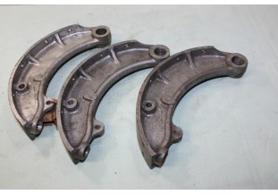LOT DE 3 MACHOIRES DE FREINS ARRIERES A GARNIR...SIMCA 8