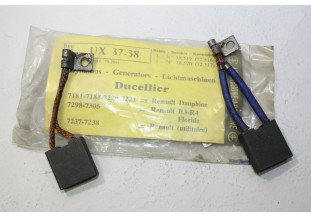 CHARBONS UX 37-38 POUR DYNAMOS DUCELLIER.
