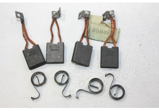 CHARBONS UX 53 POUR DYNAMOS DUCELLIER...POUR CAMIONS AUTOCAR UNIC B...