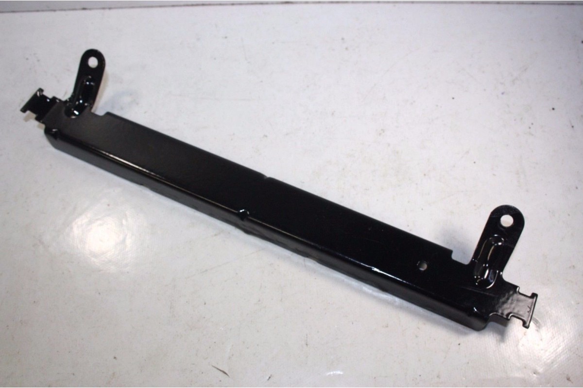 SUPPORT DE BATTERIE...POUR SAAB 900 II 2.3 SE CABRIOLET - Tracauto1950