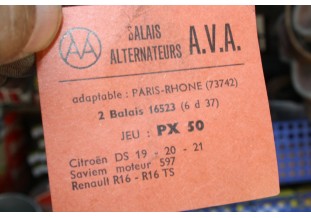 CHARBONS PX 50 POUR ALTERNATEUR 12V PARIS RHONE...CITROEN DS RENAUL...