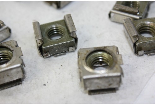 LOT DE 20 ECROUS CAGES M8 X 125...POUR RENAULT PEUGEOT CITROEN SIMC...