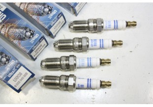 JEU DE 4 BOUGIES BERU UXK56...CITROEN VISA GTI PEUGEOT 205 1.6 GTI RENAULT FUEGO