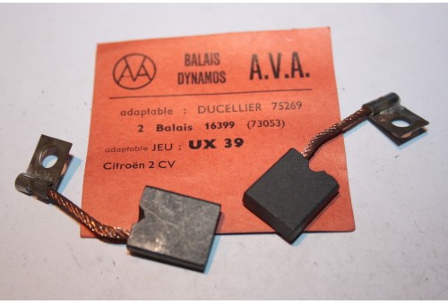 CHARBONS UX 39  POUR DYNAMOS DUCELLIER...CITROEN 2CV UTILITAIRES ACADIANE