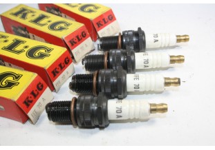JEU DE 4 BOUGIES KLG FFE 70A...CITROEN SM SIMCA 1000 RALLYE RENAULT R15 FORD 12M