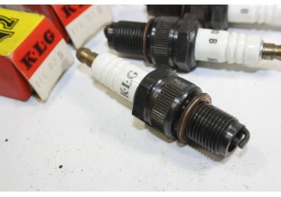 JEU DE 4 BOUGIES KLG FFE 80B...SIMCA 1000 RALLYE MATRA RENAULT R17 TS FUEGO