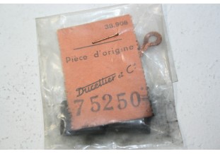 CHARBONS UX 34 POUR DYNAMOS 6/12V DUCELLIER...4CV SIMCA ARONDE PANH...