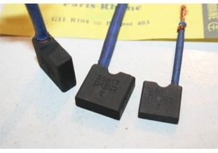 CHARBONS PX 13-10C POUR DYNAMOS 12V PARIS RHONE...POUR PEUGEOT 203 403 404