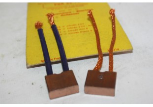 CHARBONS PSX 33-72 POUR DEMARREUR PARIS RHONE..CITROEN 2CV 3CV DS 19 ID 19