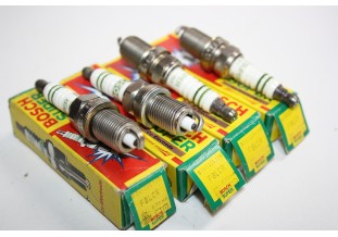 JEU DE 4 BOUGIES BOSCH SUPER F8LCR..BMW E30 316 318 OPEL FIAT 127 1...
