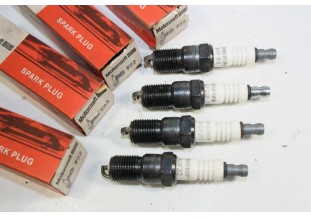 JEU DE 4 BOUGIES MOTORCRAFT AGF22...504 V6 ALPINE A310 R5 ALPINE VI...