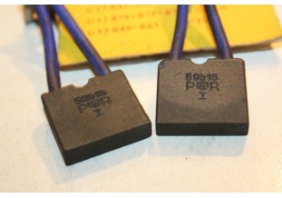 CHARBONS PX 40 POUR DYNAMO 12V PARIS RHONE...SIMCA VEDETTE CAMION S...