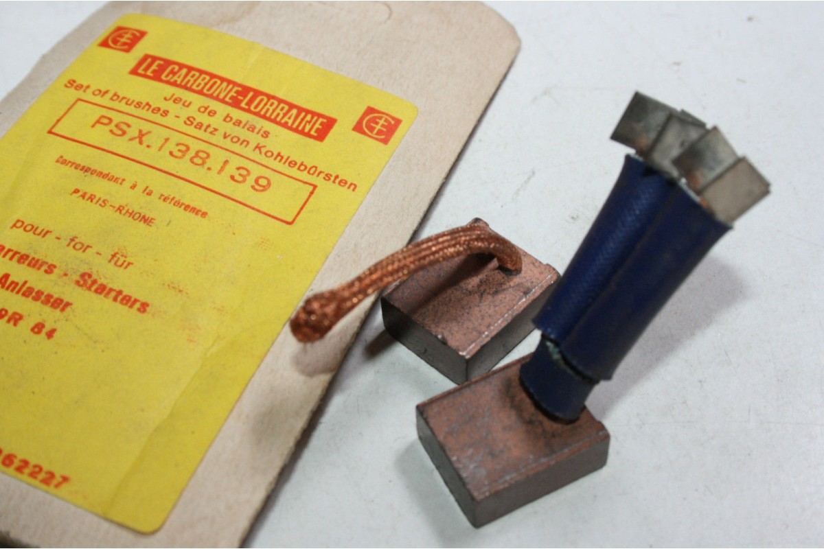 CHARBONS PSX 138-139 POUR DEMARREUR PARIS RHONE...POUR PEUGEOT RENA...