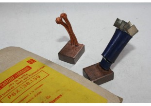 CHARBONS PSX 138-139 POUR DEMARREUR PARIS RHONE...POUR PEUGEOT RENA...
