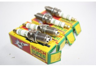 JEU DE 4 BOUGIES BOSCH SUPER F6DC..ALFA ROMEO 156 GT AUDI 80 QUATTR...