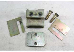 ENSEMBLE GACHE FIXE DE SERRURE DE PORTE COTE DROIT...CITROEN 2CV - ...