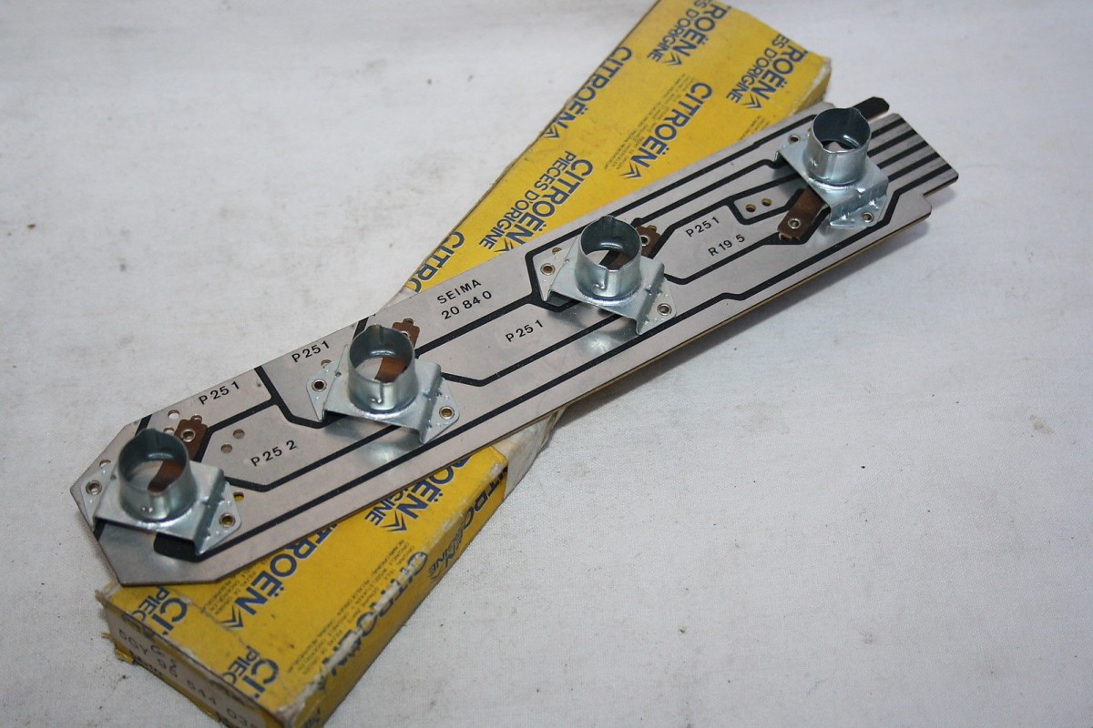 PLATINE DE FEU ARRIERE SEIMA NEUVE...CITROEN GS - Tracauto1950