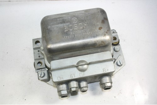 REGULATEUR BOSCH 0190313003 12V POUR DYNAMO...VW 1500A/1600TL VARIA...